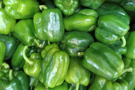 Restaurant Trends, Pepper Recipes, Bell Pepper Recipes, Green Bell Pepper, Green Peppers, Green Bell Peppers, Healthy Lifestyle Tips, Food Tips, Taste Testing