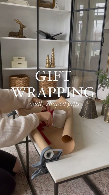 Gift Wrapper Design, Xmas Gift Wrap, Perfect Gift Wrapping, Amazon Must Haves, Gifts Wrapping Diy, Christmas Hacks, Simple Gift Wrapping, Gift Wrapper, Amazon Storefront