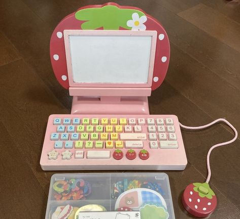 Mother Garden Strawberry, Garden Strawberry, Mother Garden, Strawberry Garden, Kawaii Toys, Kawaii Core, Pc Keyboard, Keyboard Mouse, Hello Kitty Items