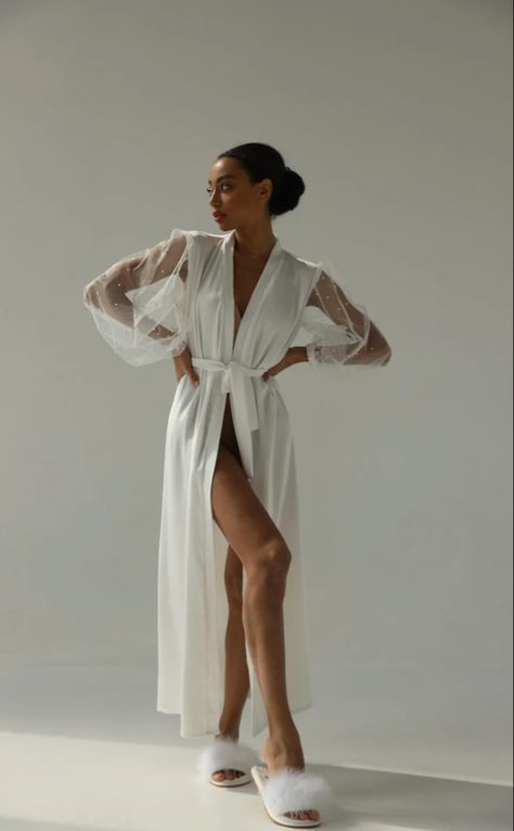 Unique bridal get ready robes for 2023 bride to bes! Bridal get ready look ideas! Long Bridal Robe, Wedding Party Robes, Silk Bridal Robe, Satin Bridal Robe, Simple Bridal Gowns, Silk Robe Long, Bridal Pajamas, Lace Bridal Robe, Silk Satin Dress