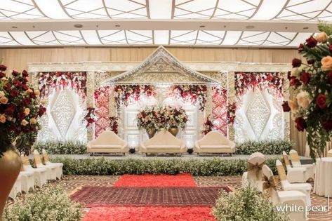 Wedding Ballroom Decor, Indoor Wedding Decorations, Wedding Stage Backdrop, Dream Wedding Decorations, Wedding Planning Decor, Wedding Backdrop Design, Modern Wedding Decor, Wedding Backdrop Decorations, Wedding Design Decoration