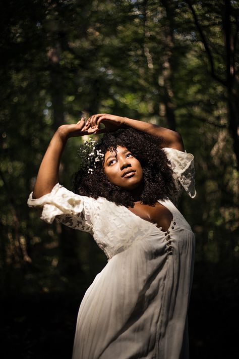 Cascade-Springs-Nature-Preserve-photoshoot-Black-woman-with-afro-dancing-by-Atlanta-portrait-photographer-Chanel-French Inspiration Photoshoot, Pose Portrait, Nature Photoshoot, Creative Photoshoot Ideas, Photographie Portrait Inspiration, Portrait Photography Women, No Rain No Flowers, Outdoor Portraits, Outdoor Photoshoot