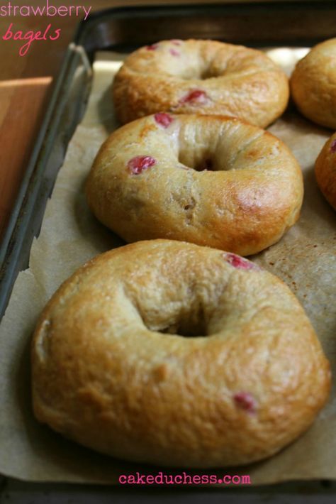 Strawberry Bagels are lovely way to welcome warmer temperatures and sunny mornings. These lovely yeast bagels are bursting with fresh berries and are worth the effort! #strawberrybagels #bagels #yeastdough #breadbaking #savoringitaly #baking #bread #yeastrecipe #bagelrecipe Strawberry Bagels Recipe, Strawberry Bagels, Yeast Bagels, Bagels Homemade, Strawberry Cream Cheese Muffins, Scones Breakfast, Bagel Recipes, Best Homemade Bread Recipe, Strawberry Bread