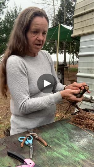 How to make a pine straw broom 💕 | By The Grapevine LadyFacebook Making Witches Brooms, How To Make A Broom, Making Brooms, Handmade Brushes, Wooden Broom, Straw Broom, Handmade Broom, Flower Projects, Witches Broom