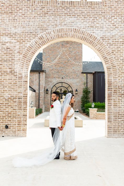 This Montgomery, Texas wedding venue is a stunning steel and brick castle ready to house your magical fairytale wedding day. Owned by Walters Wedding Estates, and a short distance from its sister venue Big Sky Barn, Iron Manor is a one-of-a-kind rustic industrial event venue. Iron Manor, Houston Wedding Venues, Brick Castle, Glass Conservatory, Wedding Venue Locations, Wedding Venue Houston, Makeup Station, Dream Venue, Iron Lanterns