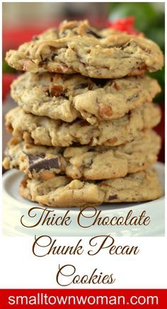 Look at those beauties.  Now those are chocolate chip cookies.  I have the secret to good thick chewy cookies that melt in your mouth!  You are going to love them. Easy Homemade Chocolate Chip Cookies, Thick Cookies, Homemade Chocolate Chips, Homemade Chocolate Chip Cookies, Pecan Cookies, Cookies Chocolate, Crinkle Cookies, Chocolate Chunk, Cookies Christmas