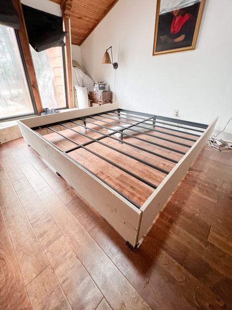 Metal Bed Frame Makeover, Metal Bed Frame Diy, Diy Metal Bed Frame, Diy Metal Bed Frame Makeover, Diy Bed Frame Cover, Diy Boxspring Bed Frame, Diy Wood Bedframe, Building A Bed Frame, Metal Bed Frame Cover Up