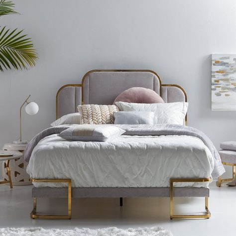 MoDRN Glam Marni Upholstered Platform Bed Old Hollywood Bedroom, Hollywood Bedroom, Luxury Bed Design, Modern Luxury Bed, Simple Bed Designs, Bed Interior, Black Bed, Glam Bedroom, Luxury Bed