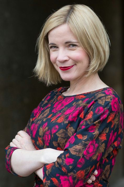 Dr Lucy Worsley, Old Lady Pics, Marilyn Monroe Gif, Lucy Worsley, Celebrity Mansions, Suranne Jones, Pretty Redhead, Elizabeth Montgomery, Love Lucy