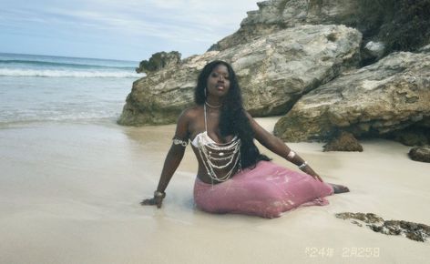 velvetyaura: Black Mermaid Aesthetic, Pretty Brown Girl, Black Siren, Feminine Face, Birthday Fit, Birthday Fits, Mermaid Aesthetic, Black Mermaid, Mermaid Life