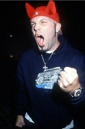 Fred Durst 90s, Fred Durst And Jonathan Davis, Fred Durst, Jonathan Davis, Limp Bizkit, Halloween Costume, Halloween, Funny