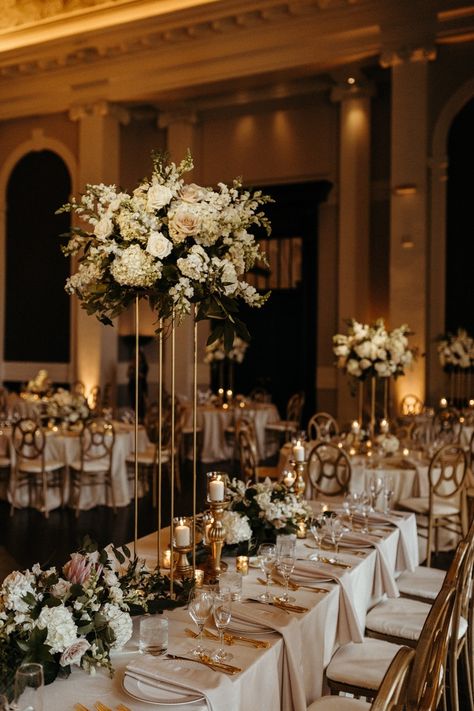 Gold Accents For Wedding, Wedding Reception Gold And White, Black And Champagne Wedding Reception, Elegant Gold Wedding Decor, Elegant Color Schemes Wedding, Winter Wedding Romantic, Black Gold And Glass Wedding, Black White Ivory Gold Wedding, Black White And Champagne Wedding Reception