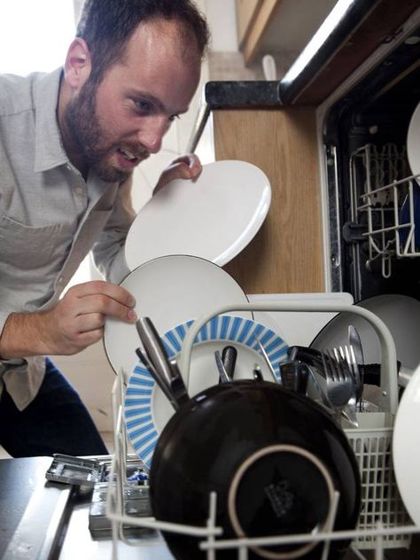 Why you shouldn’t wash your dishes by hand - Environment - The Independent Frugal Living