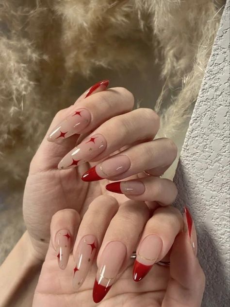 French tip nails, red nails, gold accents, red and gold nails, almond nail, valetines day nails, cute red nails, french tip, gold nails, nail design Red Nails Cute Design, Large Nails Design, Cute Shirt Nails, Shirt Acrylic Nails, Nail Inspo Solid Color, Solid Acrylic Nails, Tall Nails, Sierra Core, Uñas Soft Gel