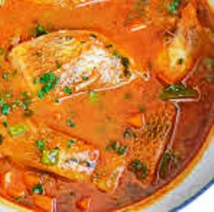 Cuban Pescado Estofado (Stewed Fish) Puerto Rican Cod Fish Stew, Escovitch Fish Jamaica Recipe, Stewed Fish Carribean, Jamaican Escovitch Fish, Brazilian Fish Stew, Red Snapper Fillet, Easter Lunch, Cuban Cuisine, Spain Food