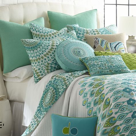 Teal Bedding Sets, Pillow Teal, Aqua Bedding, Teal Bedding, Bedding Sets Grey, Coastal Bedrooms, Medallion Pattern, Round Pillow, Quilt Set