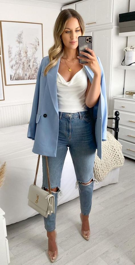 Light Blue Jacket Outfit, Light Blue Blazer, Blazer Outfits Casual, Casual Work Outfits Women, Trendy Outfit Ideas, Blue Jean Outfits, Corporate Attire, Glam Outfit, Fall Outfit Ideas