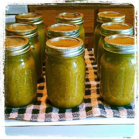 Canning Green Enchilada Sauce Homemade, Tomatillo Recipes For Canning, Tomatillo Recipes Canning, Canned Green Enchilada Sauce, Canning Sauces, Canned Tomatillos, Canning Instructions, Tomatillo Recipes, Recipes With Enchilada Sauce