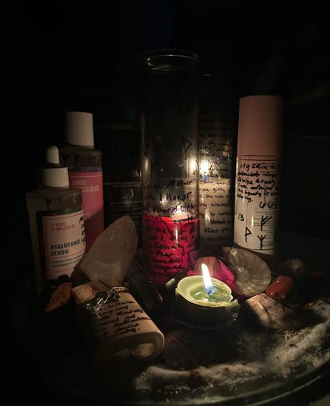 Spellwork Aesthetic, Glamour Magick Aesthetic, Glamour Witch Aesthetic, Glamour Altar, Glamour Witch, Glamour Magick, Glamour Spell, African Tattoo, Witch Rituals