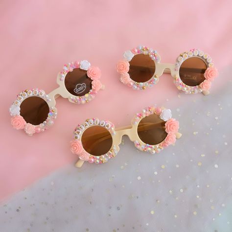 These pretty flower girl sunnies going to these sisters 😍😍😍 We love how sweet looking they are 🌸 #scarlettandsisters #flowers #flowerpower #handmade #custommade #cutethings #sweet #pretty Flower Girl Sunglasses, Sunglasses Preppy, Flower Girl Gifts, Girl With Sunglasses, Pretty Flower, Flower Shape, Pretty Flowers, Flower Power, Sunnies