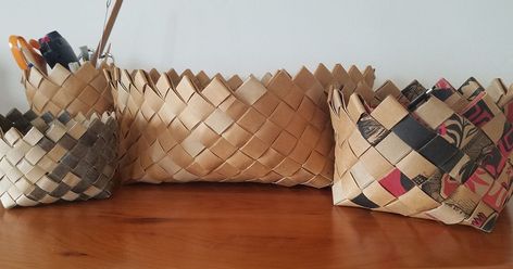 Fun and Free: Paper Bag Basketry Looking for a simple weaving project you can do with kids? Paper bag baskets are easy to weave, fun, and useful. How To Recycle Paper, Paper Flower Basket, Boho Basket Decor, Weave A Basket, Paper Basket Weaving, Market Day Ideas, Recycle Paper, Paper Grocery Bags, Teaching Sewing