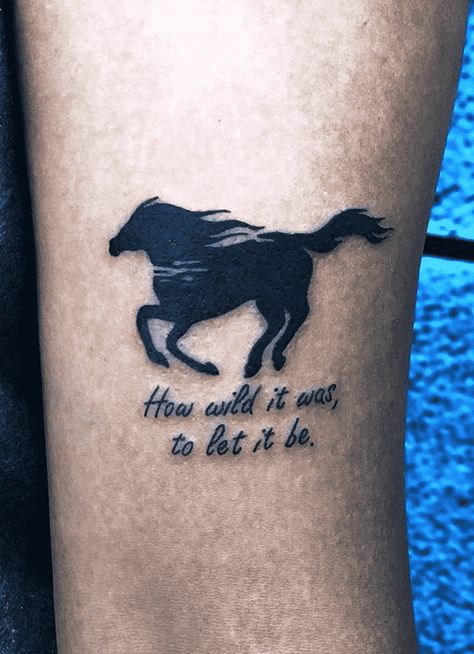 Horse Tattoo Design Images (Horse Ink Design Ideas) Friesian Horse Tattoo, Tattoo Ideas Horse, Simple Horse Tattoo, Horse Tattoo Ideas, Tattoo In Memory, Horse Tattoo Design, Horse Tattoo, Tattoo Design Ideas, Friesian Horse