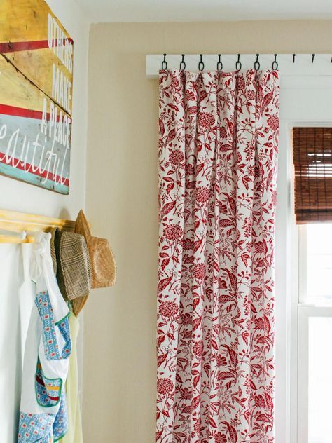 Laundry Room Curtains, Curtains Without Drilling, Simple Window Treatments, Window Treatments Ideas, Hang Curtains, Diy Window Treatments, Curtain Hanging, No Sew Curtains, Room Curtains