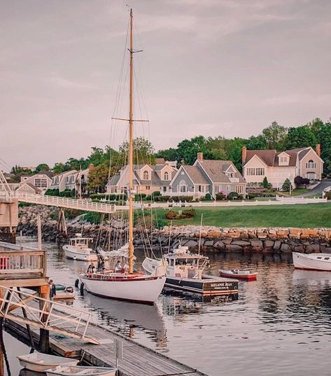 Ogunquit, Maine Arcadia Maine, Maine Astethic, Maine Town Aesthetic, Maine Aesthetic Summer, Its Summer Time, Bold Coast Maine, Maine Coastal Towns, Summertime In Maine, Maine Aesthetic