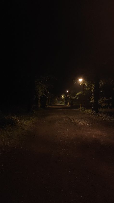 Late Night At Park, Dark Sky Pictures, Background Outside, Walking Aesthetic, Silent Man, Dark Forest Aesthetic, Dark Street, Picture Places, Forest Background