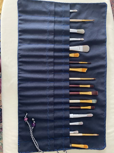 Diy Handmade Bags, Makeup Brush Roll, Embroidered Wall Art, Travel Canvas, Pouch Diy, Art Tools Drawing, Bullet Journal Design Ideas, How To Make Paint, Art Tools