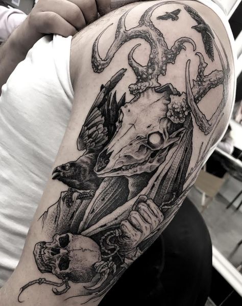 Wendigo Aesthetic, Wendigo Tattoo, Tattoos For Men Forearm, Cryptid Tattoo, Witcher Tattoo, Fineline Tattoos, Funky Tattoos, Insect Tattoo, Dark Ink