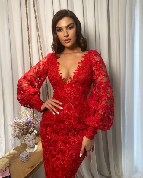 Red Dinner Dresses Classy Elegant, Dry Lace Gown Styles Nigerian, Dinner Dresses Classy Elegant Short, Dinner Dress Classy Elegant, White Lace Dress Short, Classy Wardrobe, Nigerian Lace Styles Dress, African Lace Styles, Lace Dress Design