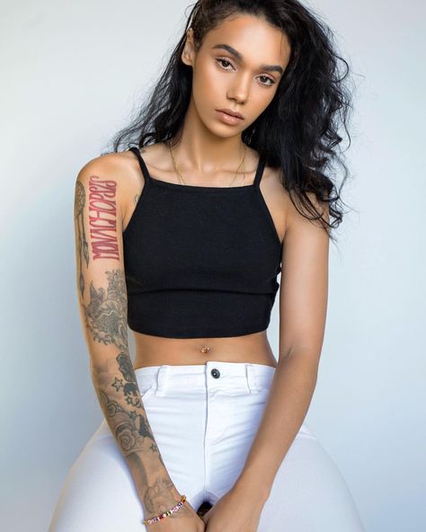 Indyamarie Jean, Indya Marie, Sun Tattoos, Badass Tattoos, Curvy Outfits, Inked Girls, Cute Tattoos, Girl Tattoos, Tattoos For Women