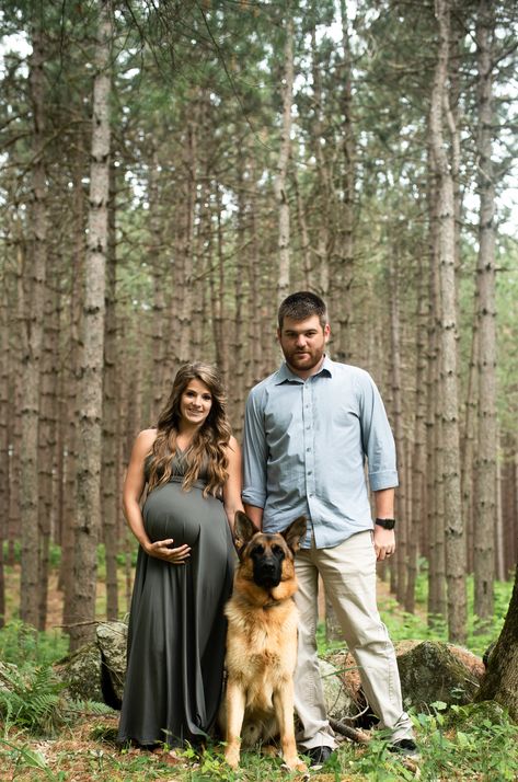 Maternity Photo Shoot With Dog, Maternity Photo Shoot Ideas With Dog, Maternity Dog Photoshoot, Maternity Photoshoot With Dog, Maternity With Dog, Maternity Pictures With Dog, Maternity Shoot With Dog, Maternity Photography With Dog, Maternity Photos With Dog