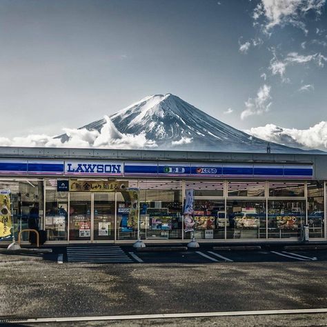 Lawson Japan, Fuji Mountain, Mont Fuji, Photo Room, Japan Aesthetic, Aesthetic Japan, T Love, City Wallpaper, Mount Fuji