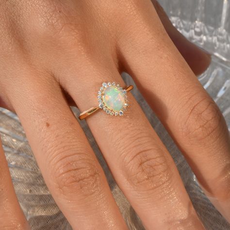 Opal And Diamond Engagement Rings, Wedding Ring Opal, Minimalist Wedding Ring, Alternative Ring, 18k Gold Engagement Ring, Minimalist Wedding Rings, Opal And Diamond Ring, Opal Wedding Band, Engagement Ring Halo