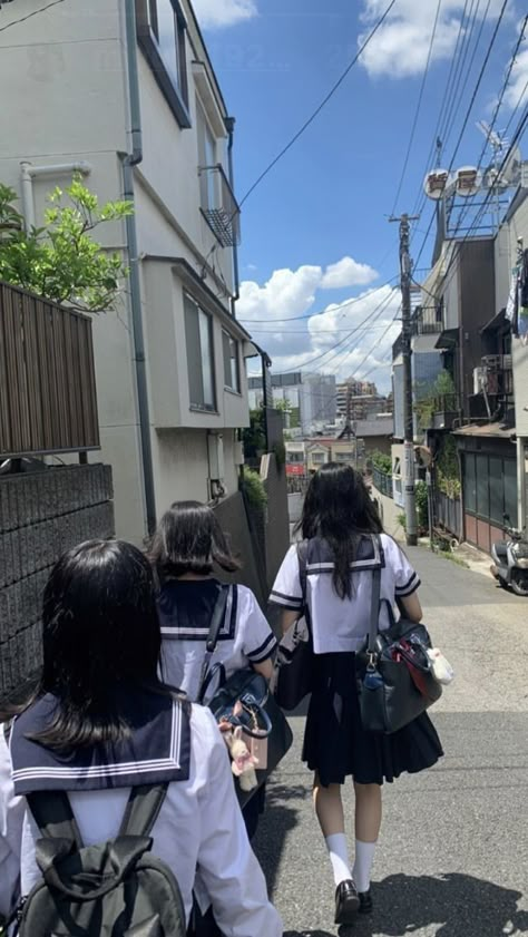 Japanese School Aesthetic, Japanese School Life, Japanese Vibe, Japanese Vibes, Japanese Core, Japan School, School Core, Japan Lifestyle, Japan Vibes