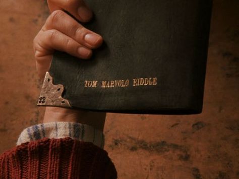 Tom Riddle's Diary Tom Riddle's Diary, Gryffindor Aesthetic, Harry Potter Wall, Draco Malfoy Aesthetic, Images Harry Potter, Hogwarts Aesthetic, Harry James, Slytherin Aesthetic, Harry James Potter