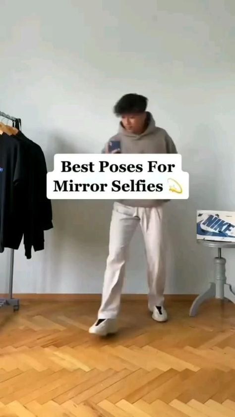 Poses In Front Of Mirror, Fashion Poses Photography, Poses For Mirror Selfie, Selfie World, Pose Mode, Creative Photography Poses, Best Poses, Mens Photoshoot Poses, Learn Photo Editing