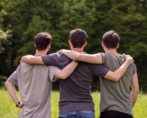 Friends standing on glade with hands on ... | Premium Photo #Freepik #photo #friendship #friends-hug #youth-group #happy-friends Man Hug, Back Hug, Group Hug, About Friends, Group Poses, Happy Friends, Man Standing, Business Advertising Design, Business Advertising