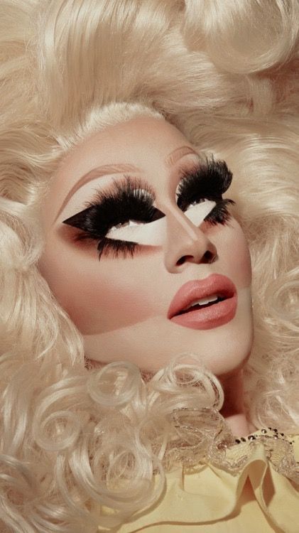 Blister In The Sun, Drag Make-up, Rupaul Drag Queen, Trixie Mattel, Drag Queen Makeup, Trixie And Katya, Drag Makeup, Queen Makeup, Queen Art