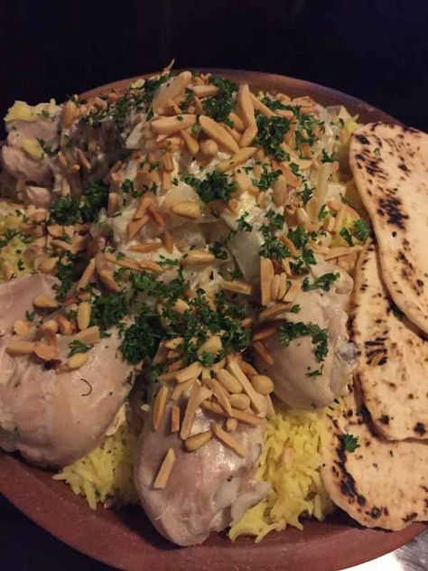 Jordanian Mansaf, Jordanian Food, Yemeni Food, Gluten Free Meal Prep, Middle East Food, Yogurt Chicken, Eastern Cuisine, Middle Eastern Recipes, Arabic Food