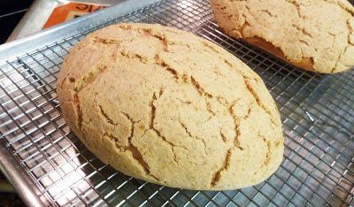 Korean Style Mocha Bread | Vera's Cookbook Mocha Bread, Korean Coffee, Coffee Bread, Korean Cooking, Baking Muffins, Sweet Bread, Bread Dough, Loaf Bread, Coffee Flavor