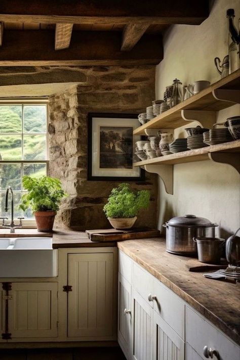 Italian Farmhouse Kitchen, Diy Barnwood, Cottage Kitchen Inspiration, Cottage Dollhouse, Unfitted Kitchen, Goals 2024, Old Stone Houses, English Kitchen, English Kitchens