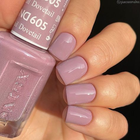 Dnd Gel Nail Polish, Dnd Nail Polish, Sns Nails Colors, Opi Gel Nails, Mauve Nails, Summer Gel Nails, Pretty Nail Colors, Nude Nail Polish, Nude Nail Designs