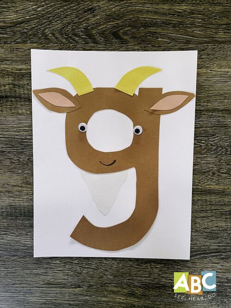 Letter G Lowercase, Letter G Crafts, Letter G Activities, Butterfly Crafts Preschool, Alphabet Letter Activities, Elementary Art Classroom, Prek Crafts, Alphabet Crafts Preschool, Abc Crafts