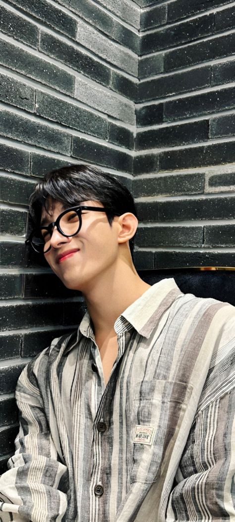 Dk dokyeom seventeen update wallpaper aesthetic #dk #seventeen #kpop #wallpaper Dokyeom Boyfriend Material Wallpaper, Dokyeom Boyfriend Material Aesthetic, Dokyeom Aesthetic, Dk Seventeen Aesthetic, Dokyeom Boyfriend Material, Dokyeom Wallpaper, Dk Lockscreen, Svt Lockscreen, Dokyeom Seventeen