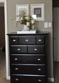 Decor Dresser Top, Tall Dresser Decor, Dresser Top Decor, Bedroom Dresser Styling, Dresser Styling, Dresser Decor Bedroom, Tidy House, Black Dresser, Dresser Top