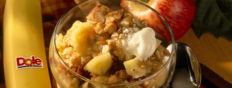 Banana Apple Crisp Banana Crisp, Apple And Banana, Dole Recipes, Banana Brownies, Brownie Desserts, Apple Crisp Recipes, Scrumptious Desserts, Crisp Recipe, Cinnamon Banana