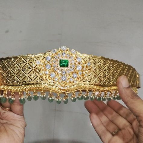 Gold Waist Belt Indian Bridal, Light Weight Vaddanam Designs Gold, Vaddanam Designs Gold Indian Bridal, Gold Vaddanam With Grams, Vadanam Designs Gold, Vaddanam Designs Gold Indian, Vaddanam Models, Gold Vaddanam, Pretty Gold Necklaces